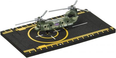 Hot Wings - CH-47 Chinook Helicopter